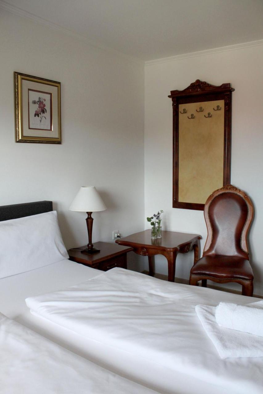Hotel Viktoria Meersburg Buitenkant foto
