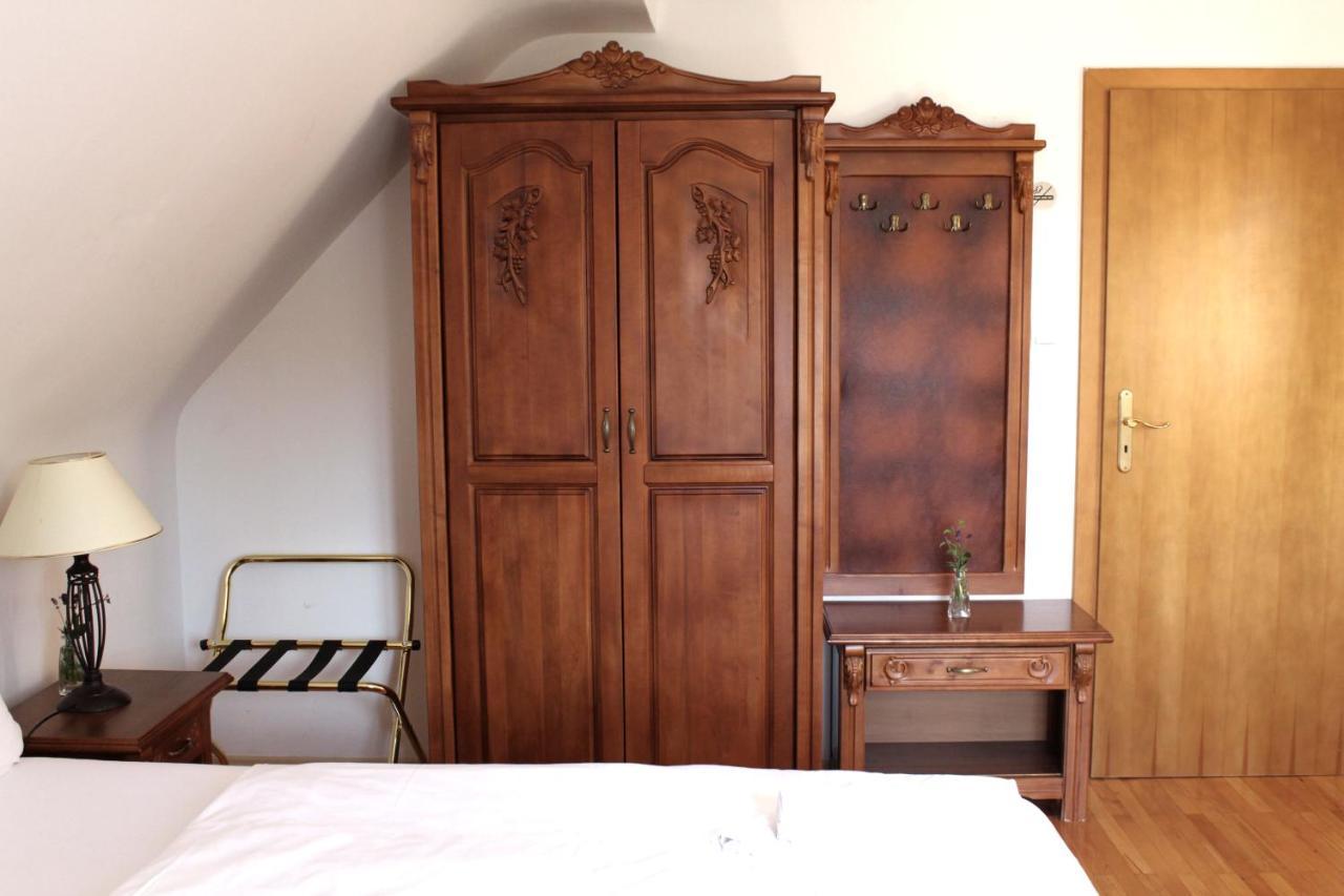 Hotel Viktoria Meersburg Buitenkant foto