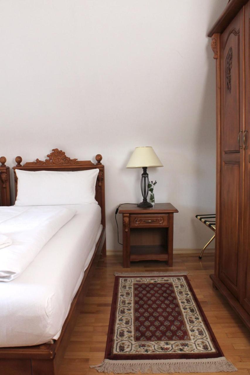 Hotel Viktoria Meersburg Buitenkant foto