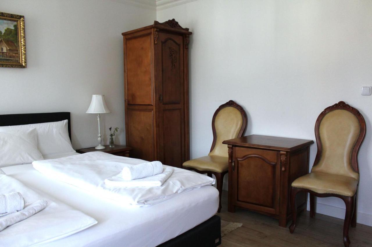 Hotel Viktoria Meersburg Buitenkant foto